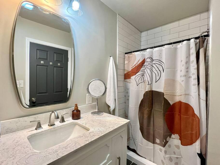 Modern Style Home Near Dt Indy & Major Attractions Indianápolis Exterior foto
